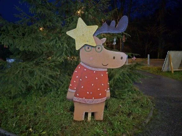 praznicna_razsvetljava_hrastnik_sola_december_2025_1280x960_1024x768_800x600