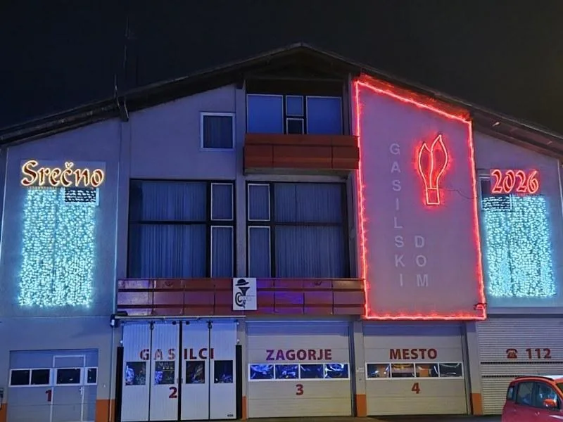 zagorje_praznicna_razsvetljava_gasilski_dom_2025_1280x960_1024x768_800x600