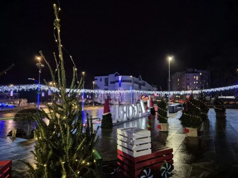 zagorje_praznicna_razsvetljava_krozno_krizisce_4_2025_1280x960_1024x768_800x600