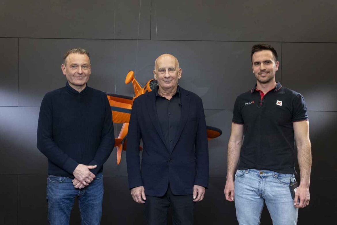 zgodbe_akrobatov_igor_akrapovic_foto-arhiv_Katapult_1280x853 zgodbe_akrobatov_igor_akrapovic_foto-arhiv_Katapult_1280x853