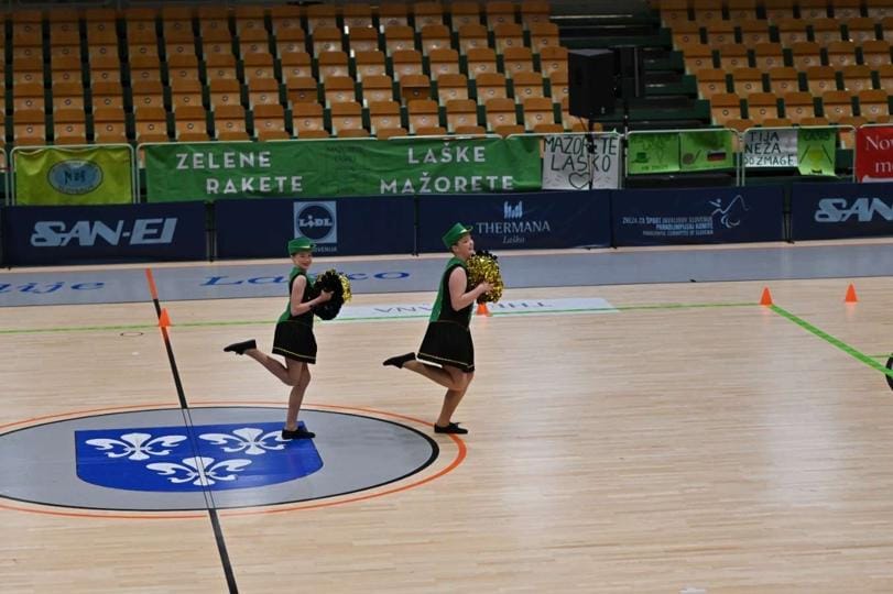 Navdihujoč nastop trboveljskih mažoretk na državnem tekmovanju