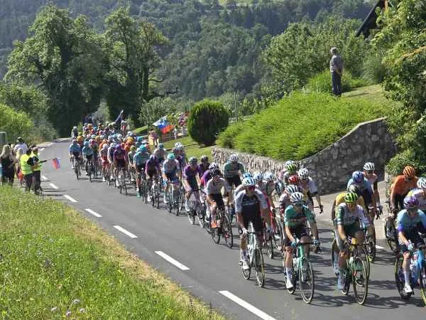 Kolesarka_Dirka_po_Sloveniji_Vače_junij_2025_(20)_600x450