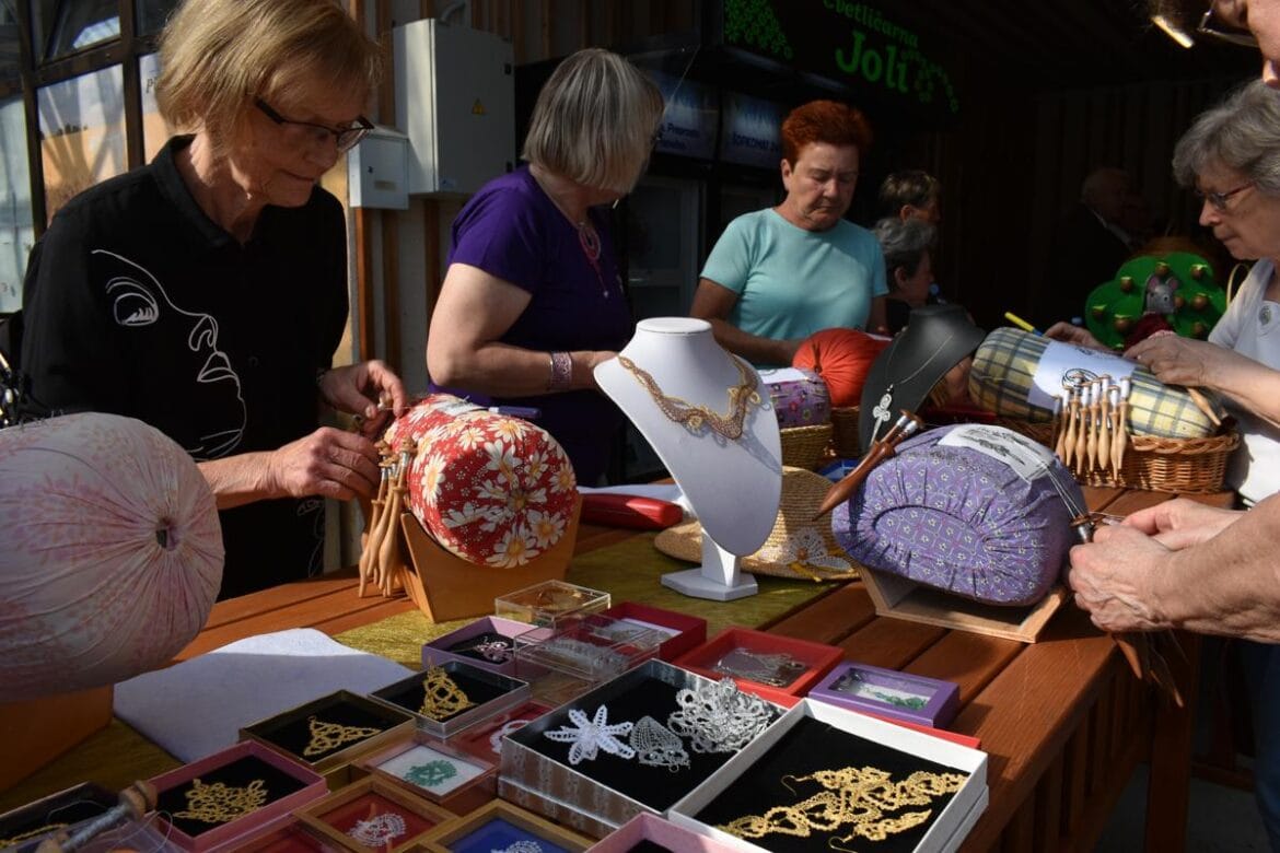 Poletni_festival_knjiznice_Hrastnik_junji_2026 (73)-1200×800 Poletni_festival_knjiznice_Hrastnik_junji_2026 (73)-1200x800