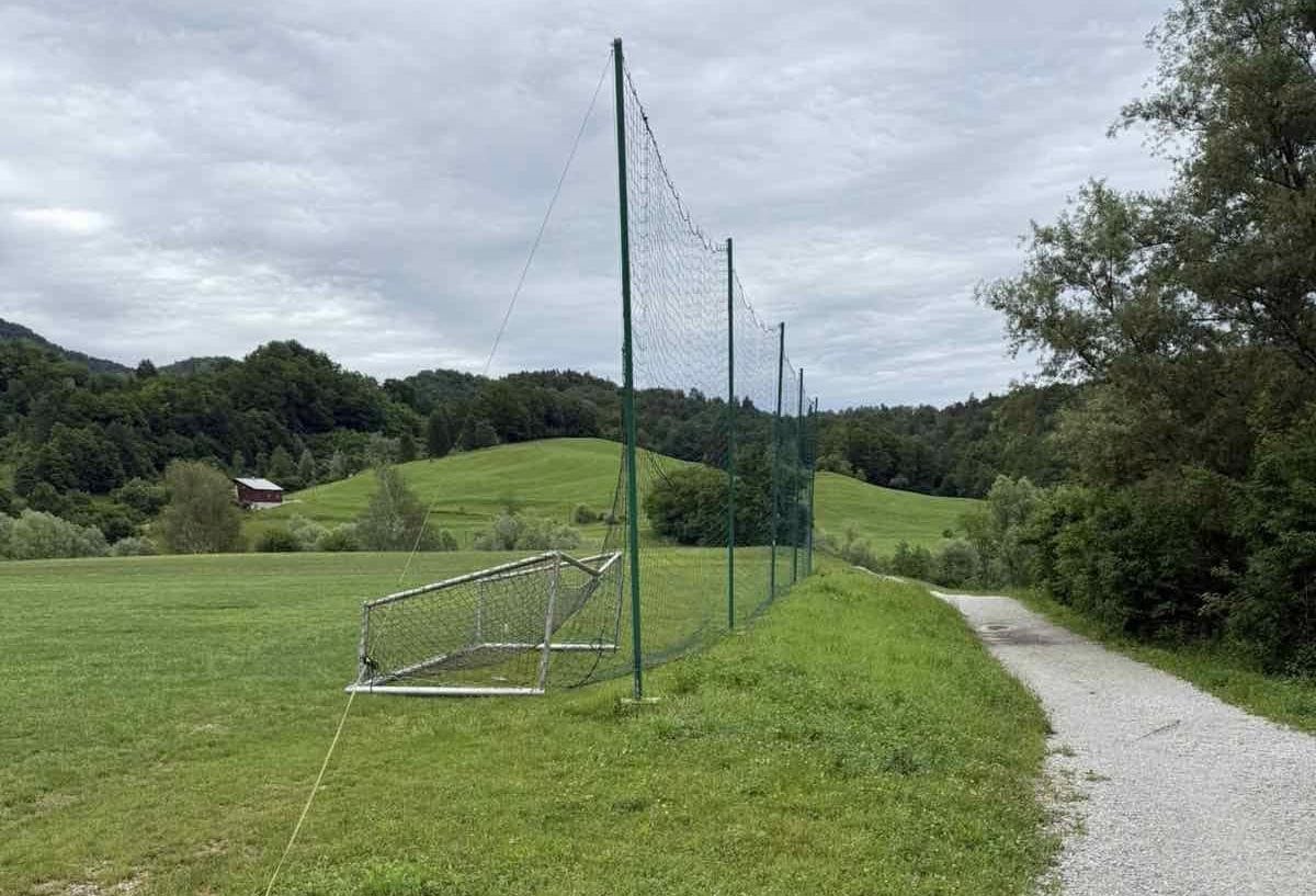 Jezni nogometaši: kdo uničuje Evropark?