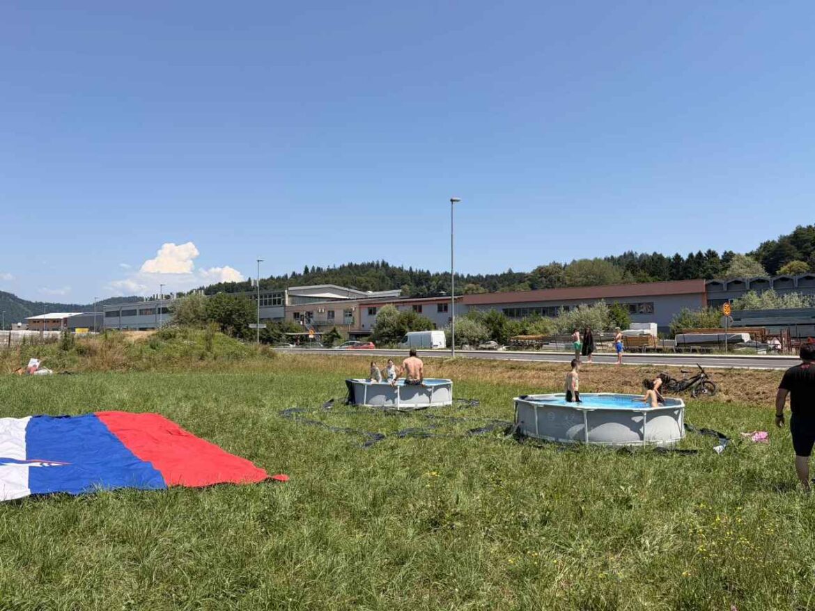 kolesarska_Dirka_po_Sloveniji_Smartno_pri_Litiji-foto_Grega_Mohar_junij_2026 (129)_1280x960