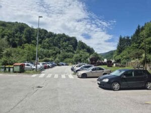 parkirisce_zelezniska_postaja_hrastnik
