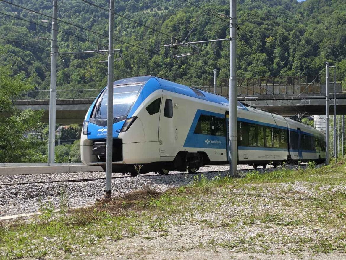 Vlak_Slovenske_zeleznice_Zagorje_julij_2026 (2)_1280x960