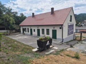 mlakarjevo_stanovanje