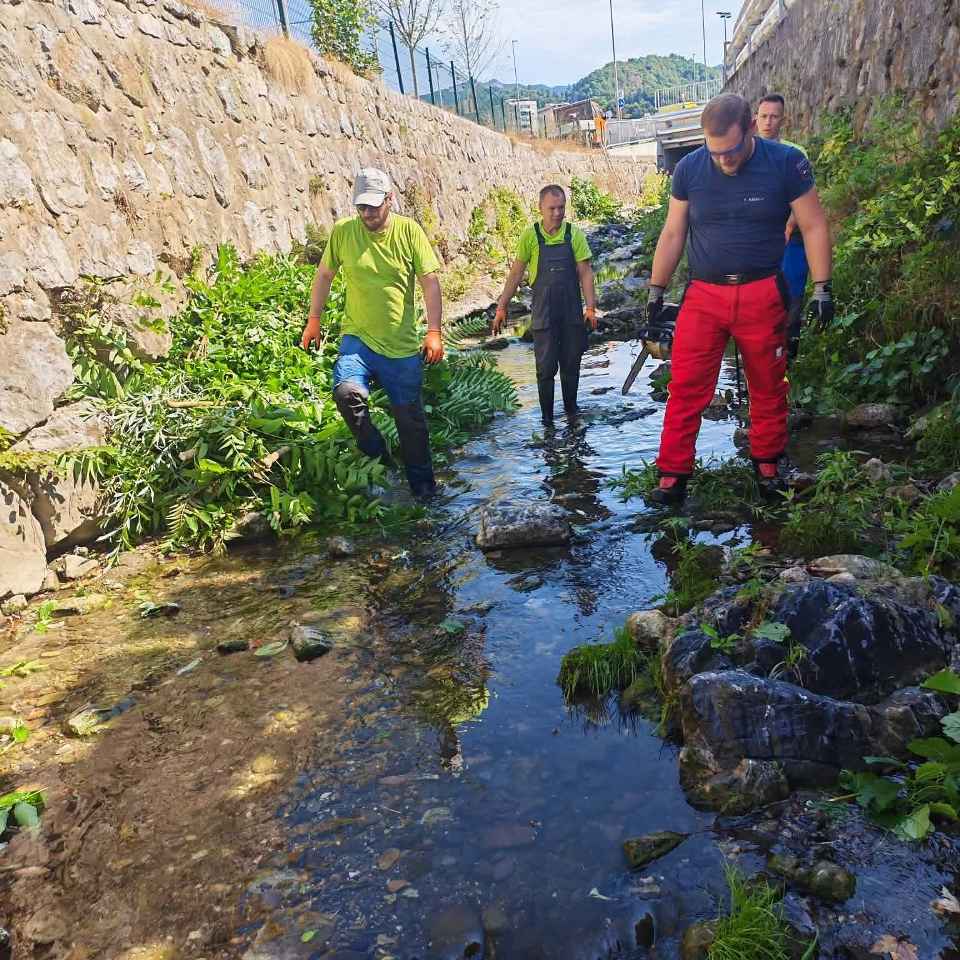 Ciscenje_struge_Trboveljscica_II_Trbovlje_avgust_2026-foto_arhiv_obcina_Trbovlje_960x960 Ciscenje_struge_Trboveljscica_II_Trbovlje_avgust_2026-foto_arhiv_obcina_Trbovlje_960x960
