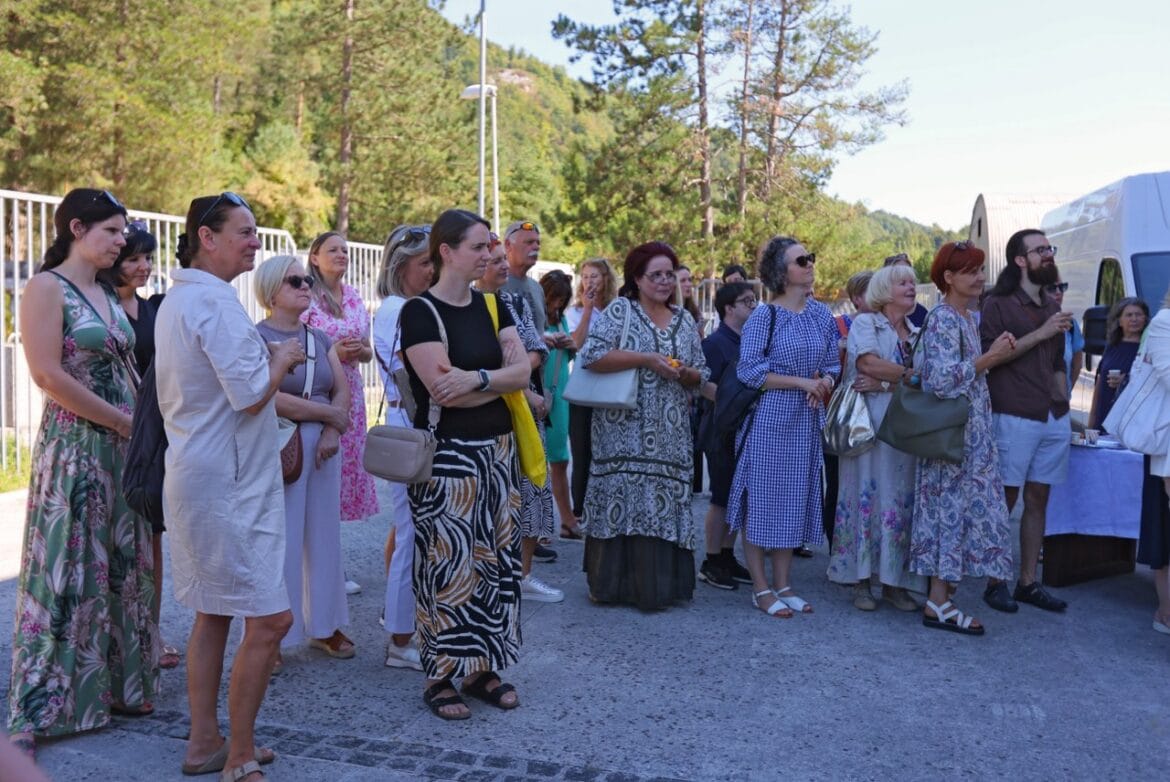 Srecanje_bibliotekarjev_Celje_v_Zasavju_9_2026-foto_Matjaz_Kirn (3)_1280x856 Srecanje_bibliotekarjev_Celje_v_Zasavju_9_2026-foto_Matjaz_Kirn (3)_1280x856