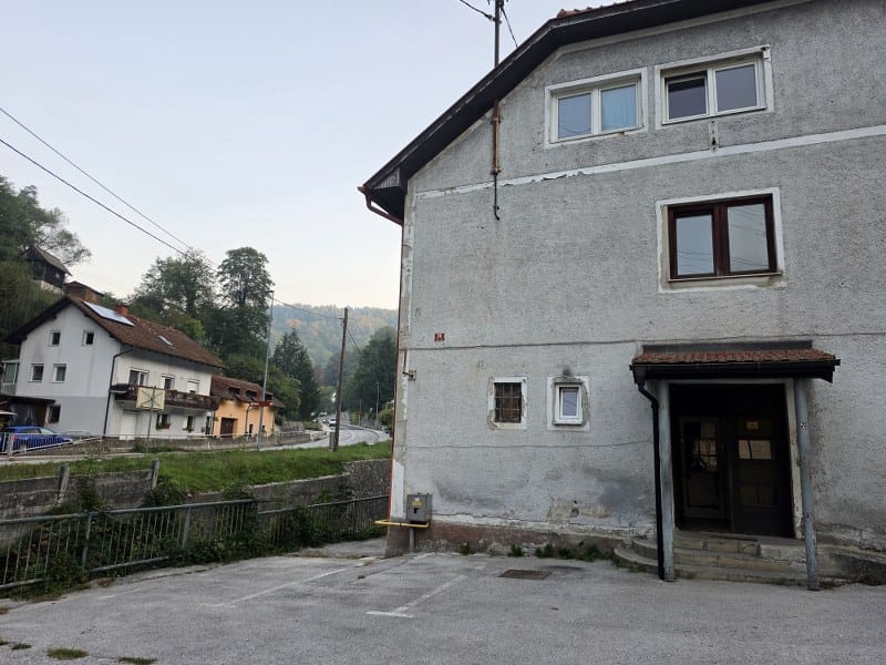 Skoraj pol milijona evrov za stanovanjske enote
