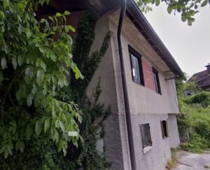 zemljisce_prapretno_hisa_drazba