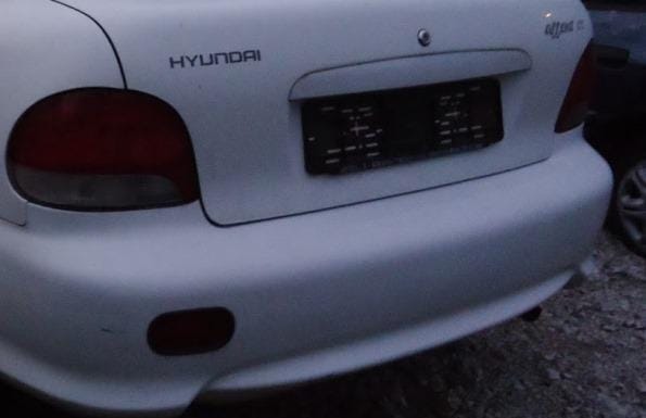 Ukradel registrske tablice