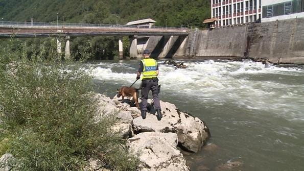 Iskanje 19-letnika razširili do HE Vrhovo