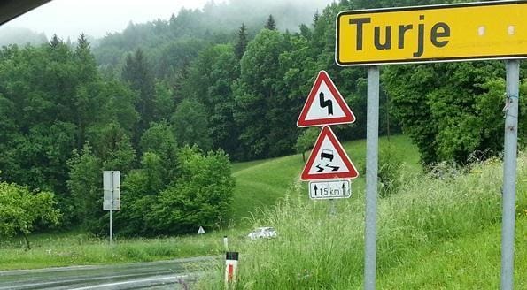 Ponujamo roko vsem, ki to potrebujejo!