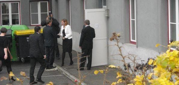 Posvet s Cerarjem za zaprtimi vrati brez medijev