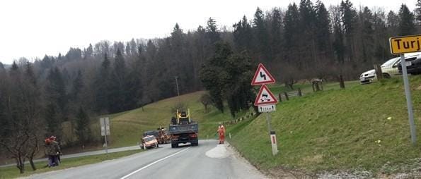 Oviran promet na cesti Hrastnik - Rimske Toplice