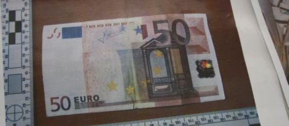 Našli ponarejen petdesetak