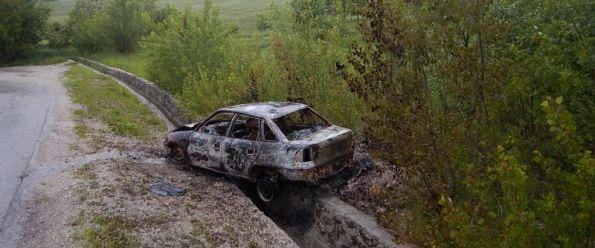 V Retju našli pogorelo vozilo