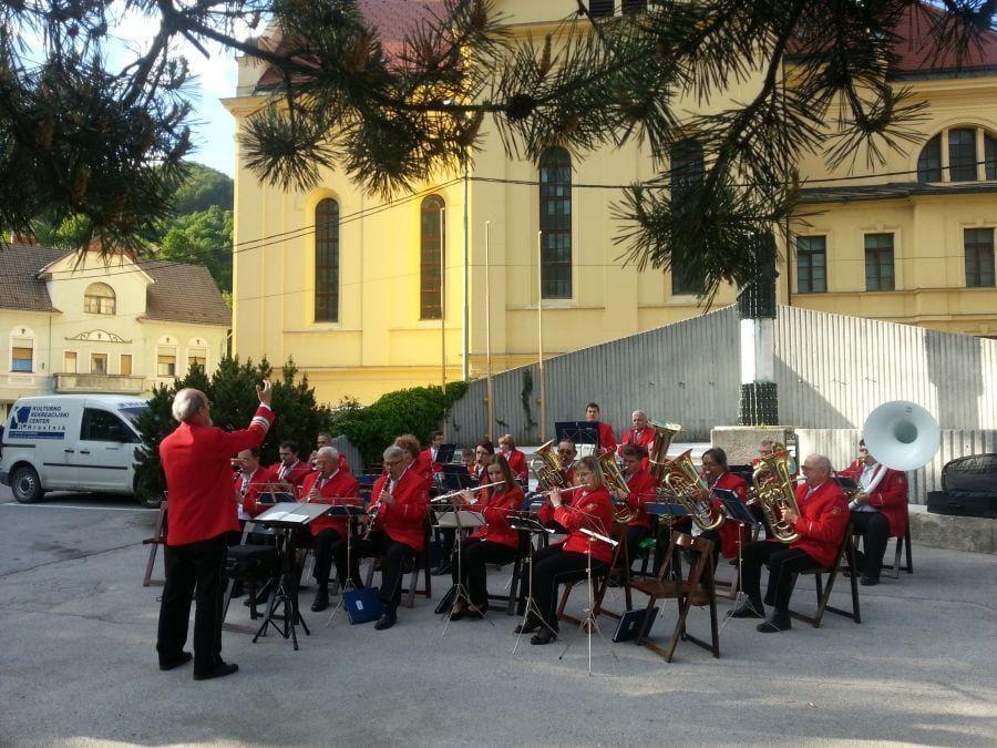 FOTO: Promenada v Hrastniku