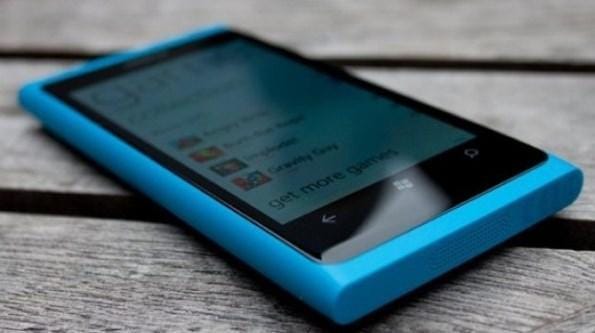 Ukradel mobilni telefon