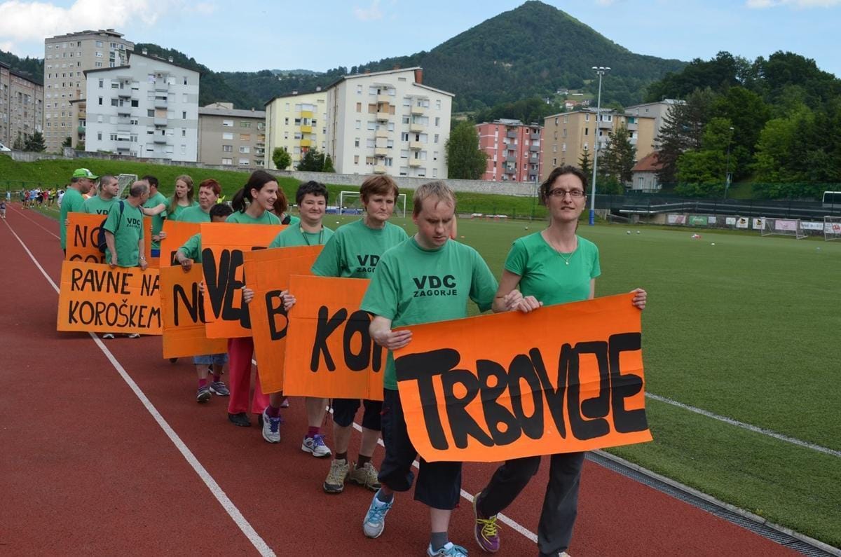 10 krogov za 10 nasmehov