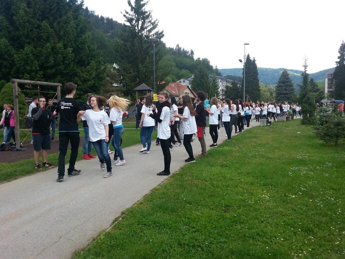 FOTO: Maturanti s četvorko pregnali dež