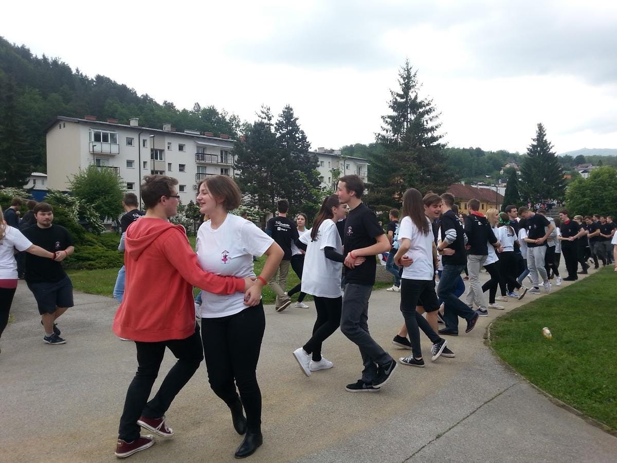 Maturantska četvorka točno ob 12h