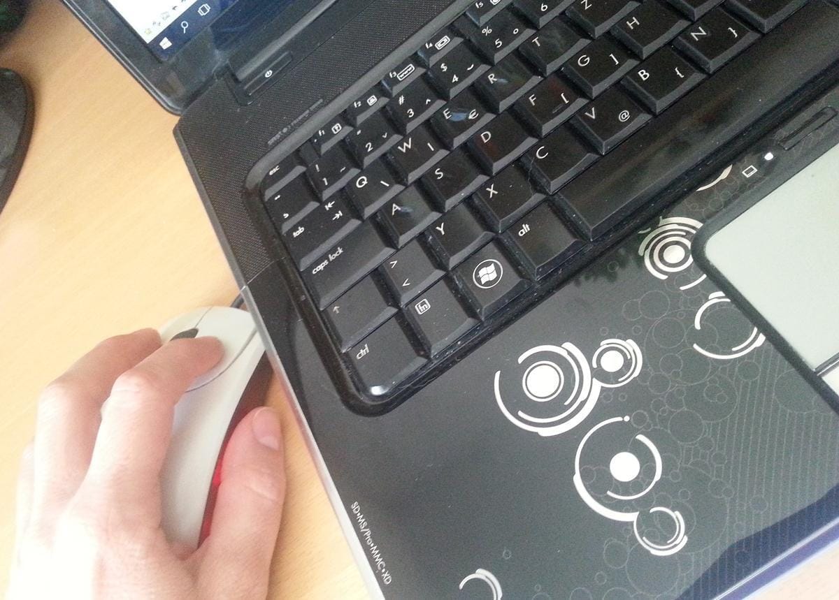 Žrtev spletnega goljufa