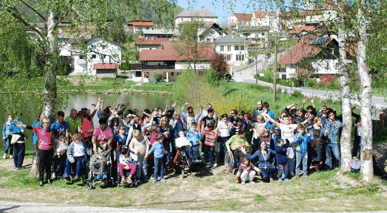 VIDEO: Lepo je deliti
