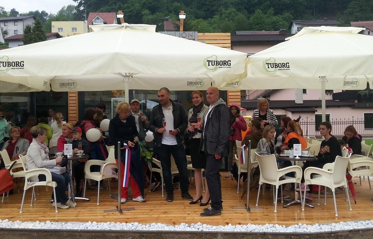 FOTO: Po osvežitev v park