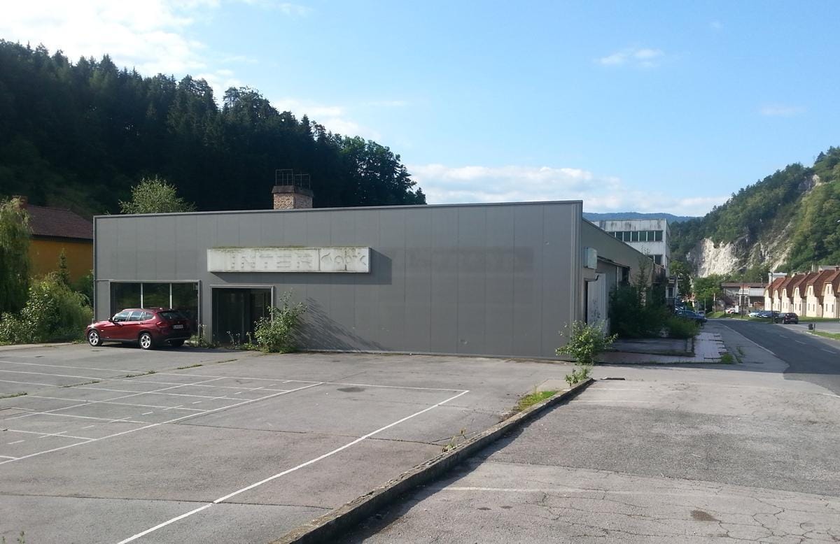 Nič več hiša duhov?