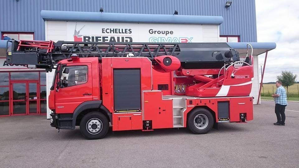 Slavna gasilska avtolestev pripravljena