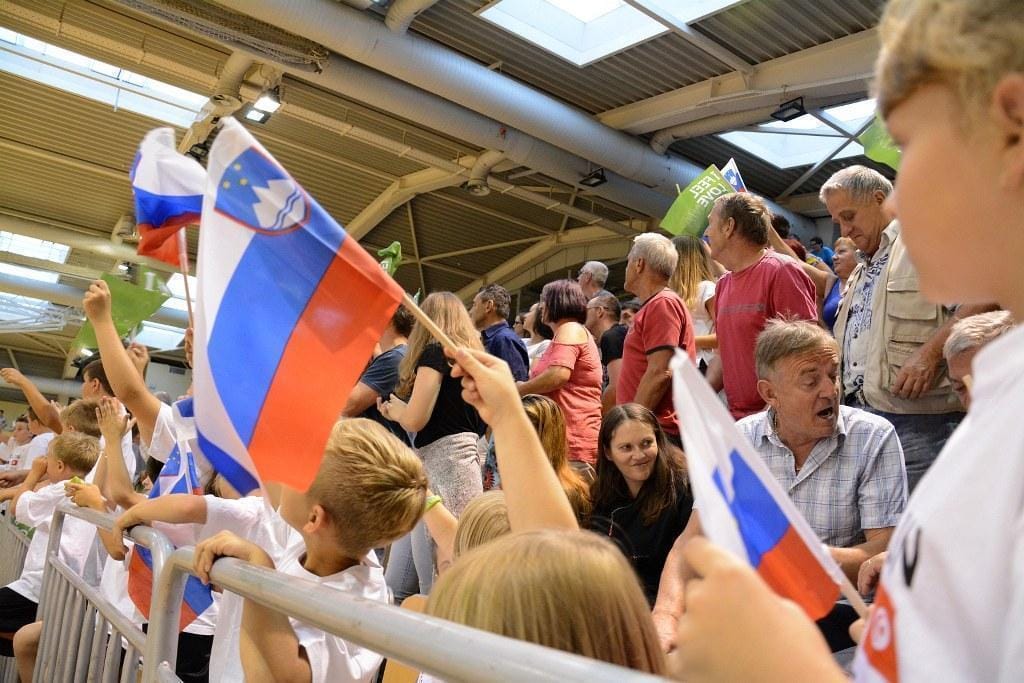 FOTO in VIDEO: Trbovlje in rokomet z roko v roki