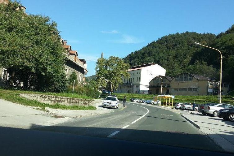 RADAR meri v obe smeri