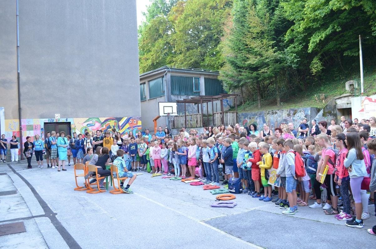 FOTO: Juhuu, šola je tu!