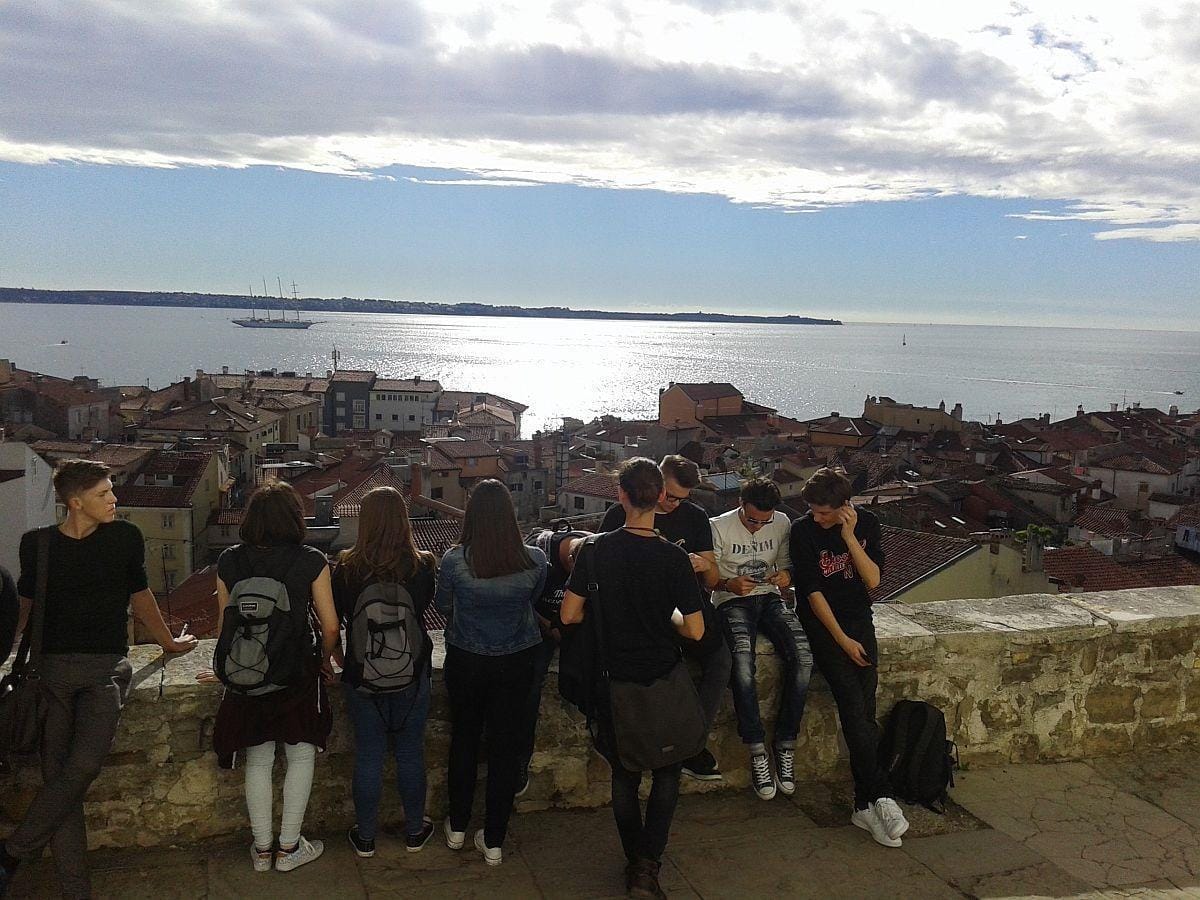 Dijaki so se odpravili po Sloveniji in tujini