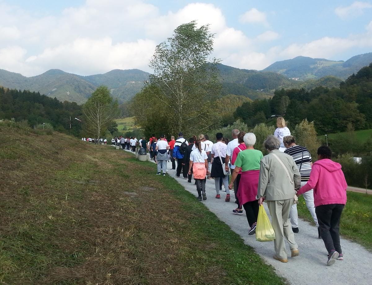 FOTO: 500 jih je hodilo in teklo za upanje