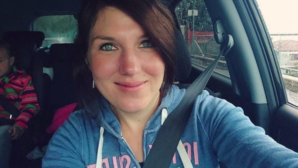 Kupili smo avto. Punci sta spali.