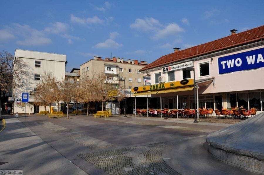 Veste, kdo vam streže kavo?