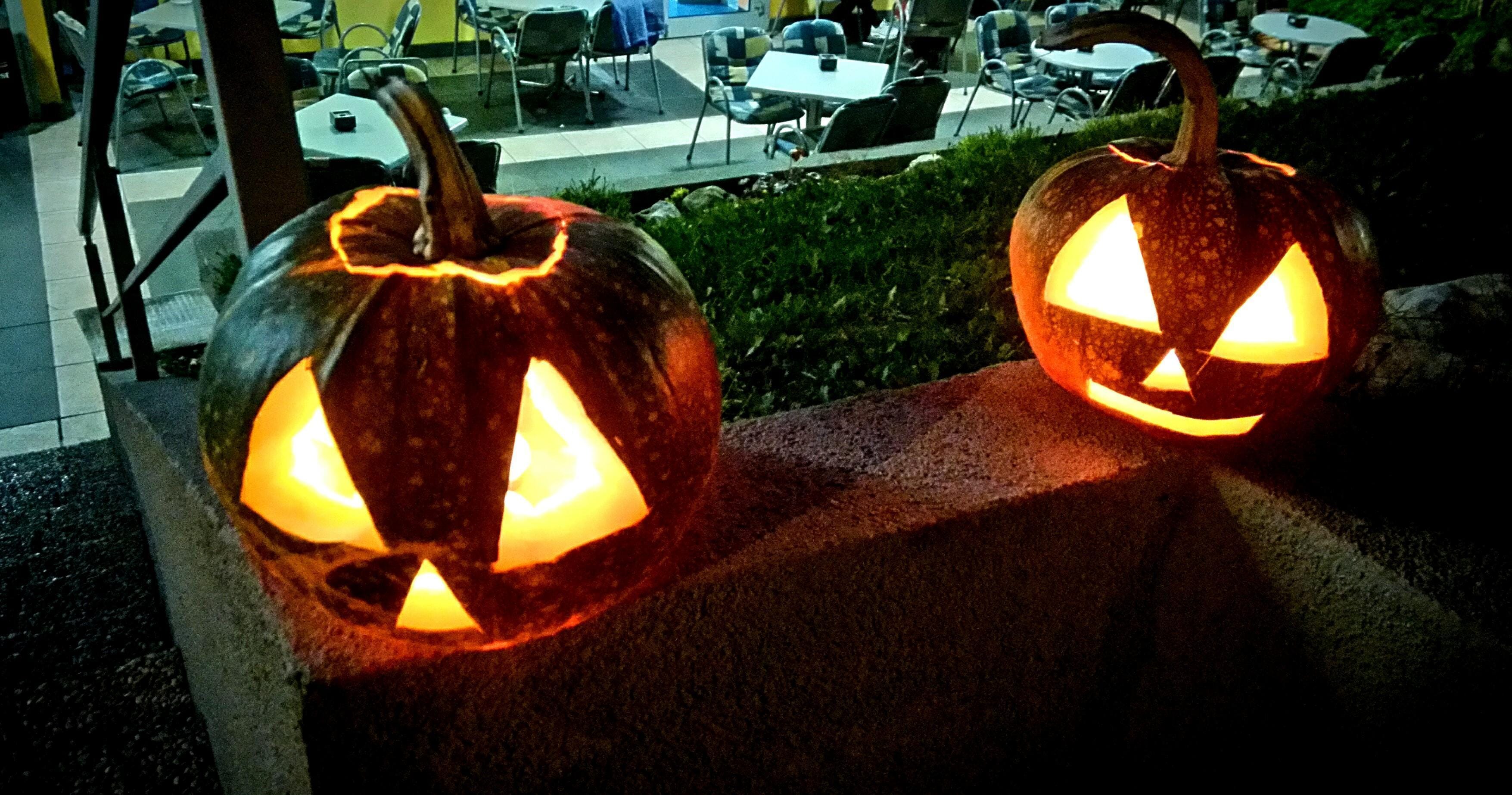 FOTOREPORTAŽA: V znamenju čarovnic, sonca in gneče