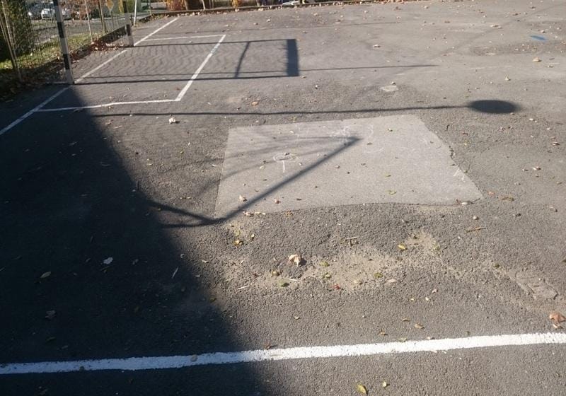 Dotrajano igrišče pred dnevi takšno, danes pa ...