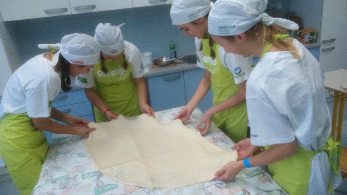 Skuhali pravo 'trbovsko' kosilo