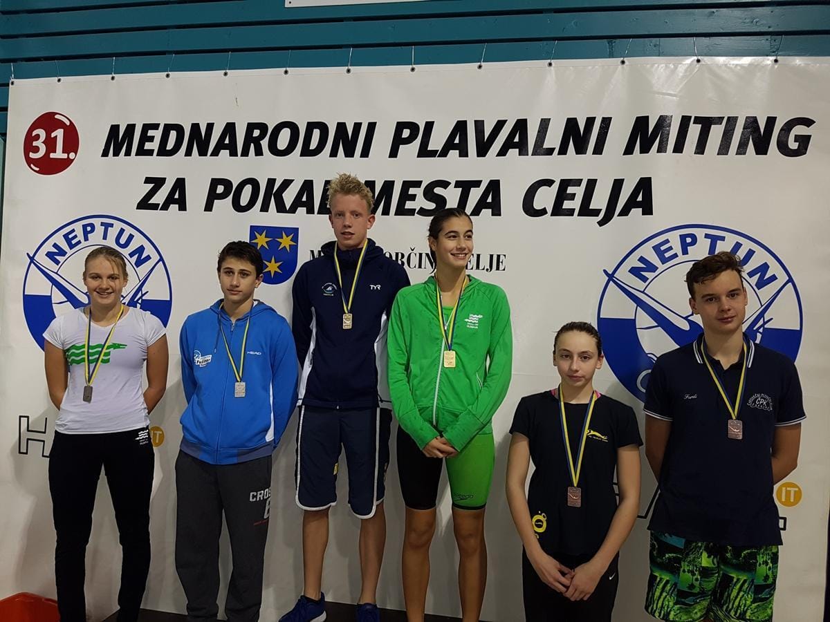 Plavalci presegli pričakovanja