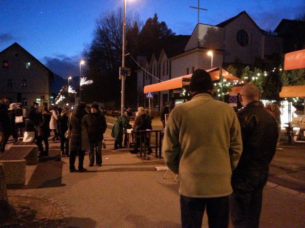 ULIČNA ANKETA: Kje boste silvestrovali?