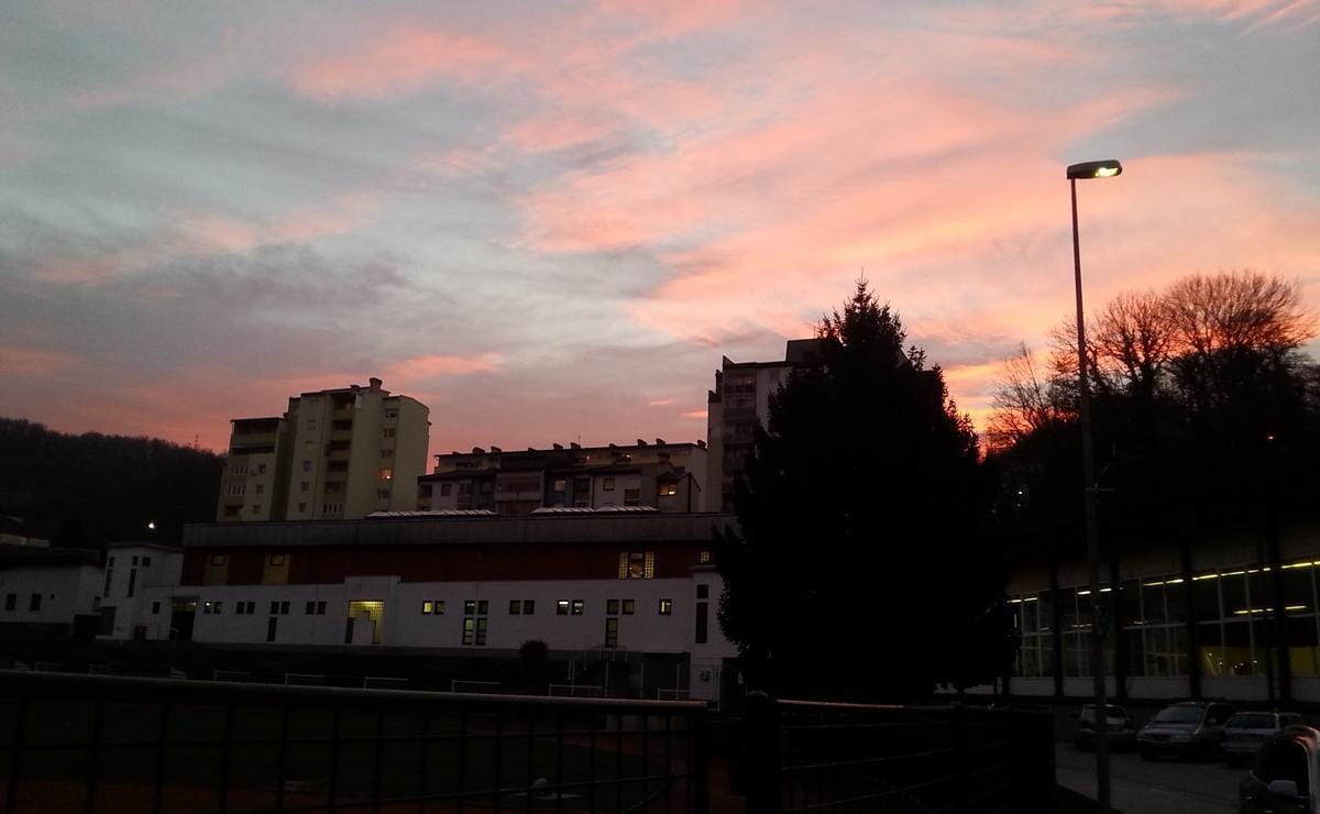 Hrastničani v posel s Petrolom in Javno razsvetljavo