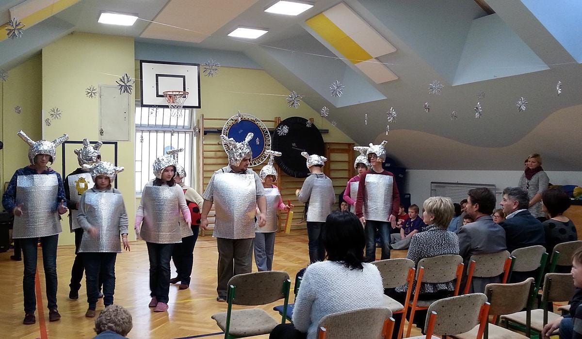 S trinajstimi predstavami zavzeli zagorski oder