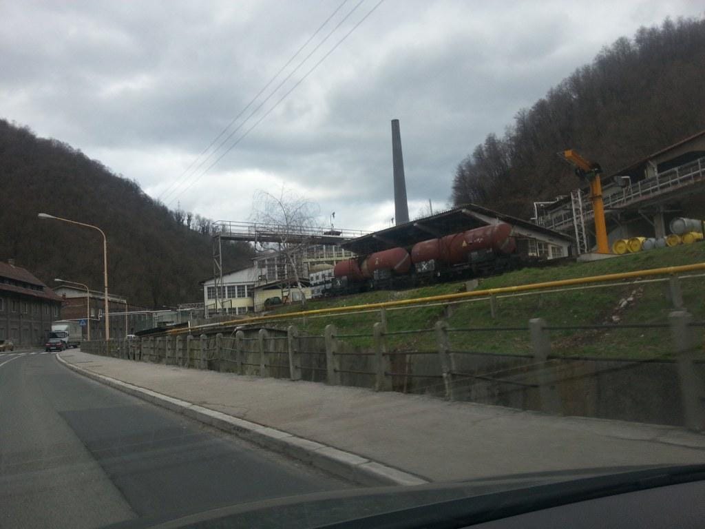 Se bodo Hrastničani prej zastrupili s klorom, preden bo kdo ukrepal?