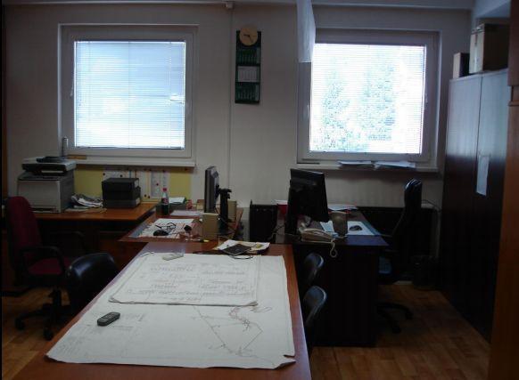 Material in oprema rudnika naprodaj