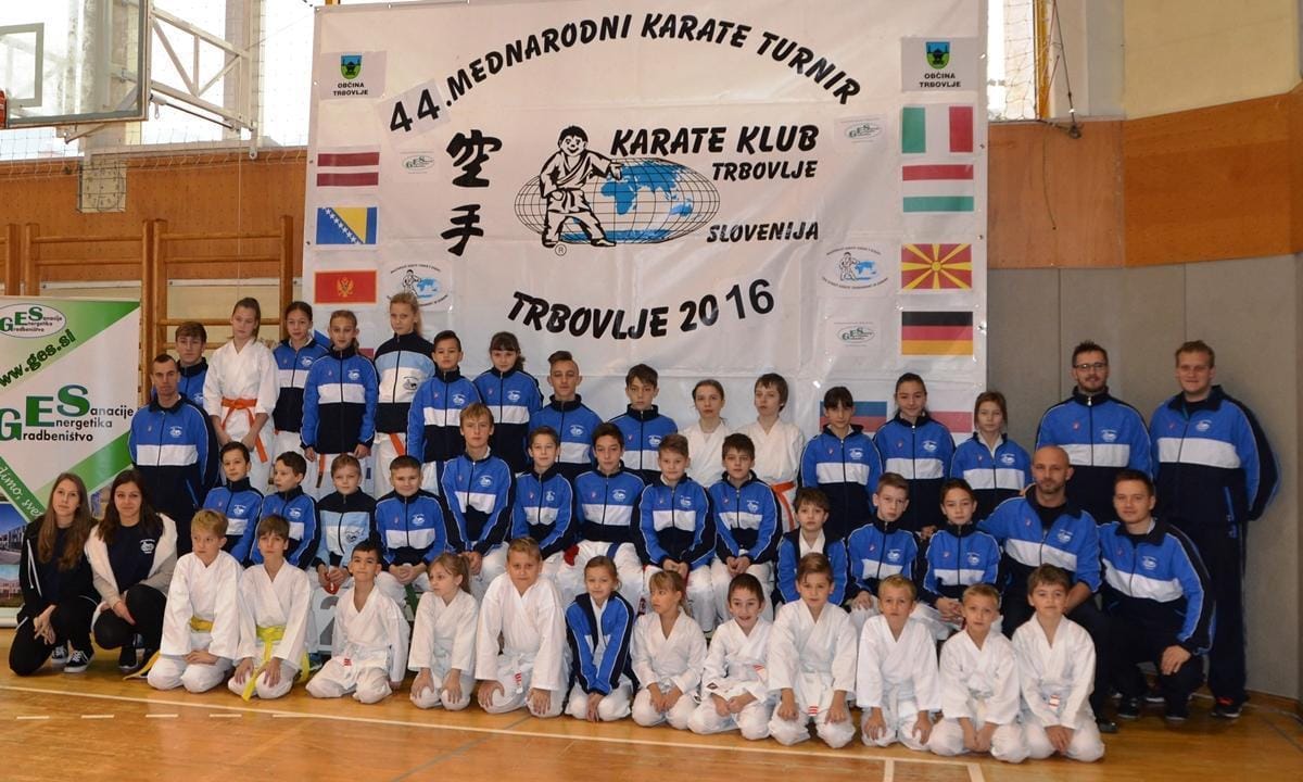 Trboveljski karateisti do 33 kolajn